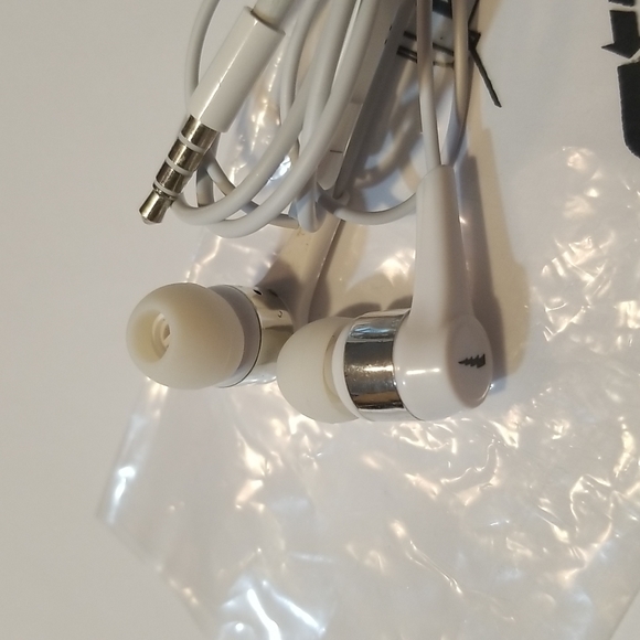 Electra white in-ear earbuds with volume controls, NWOT - Picture 2 of 7